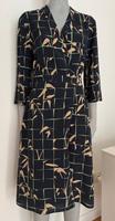 Someday(Opus)Wickelkleid Dunkelblau/Beige Neu mit Etikett Gr.38 Nordrhein-Westfalen - Soest Vorschau