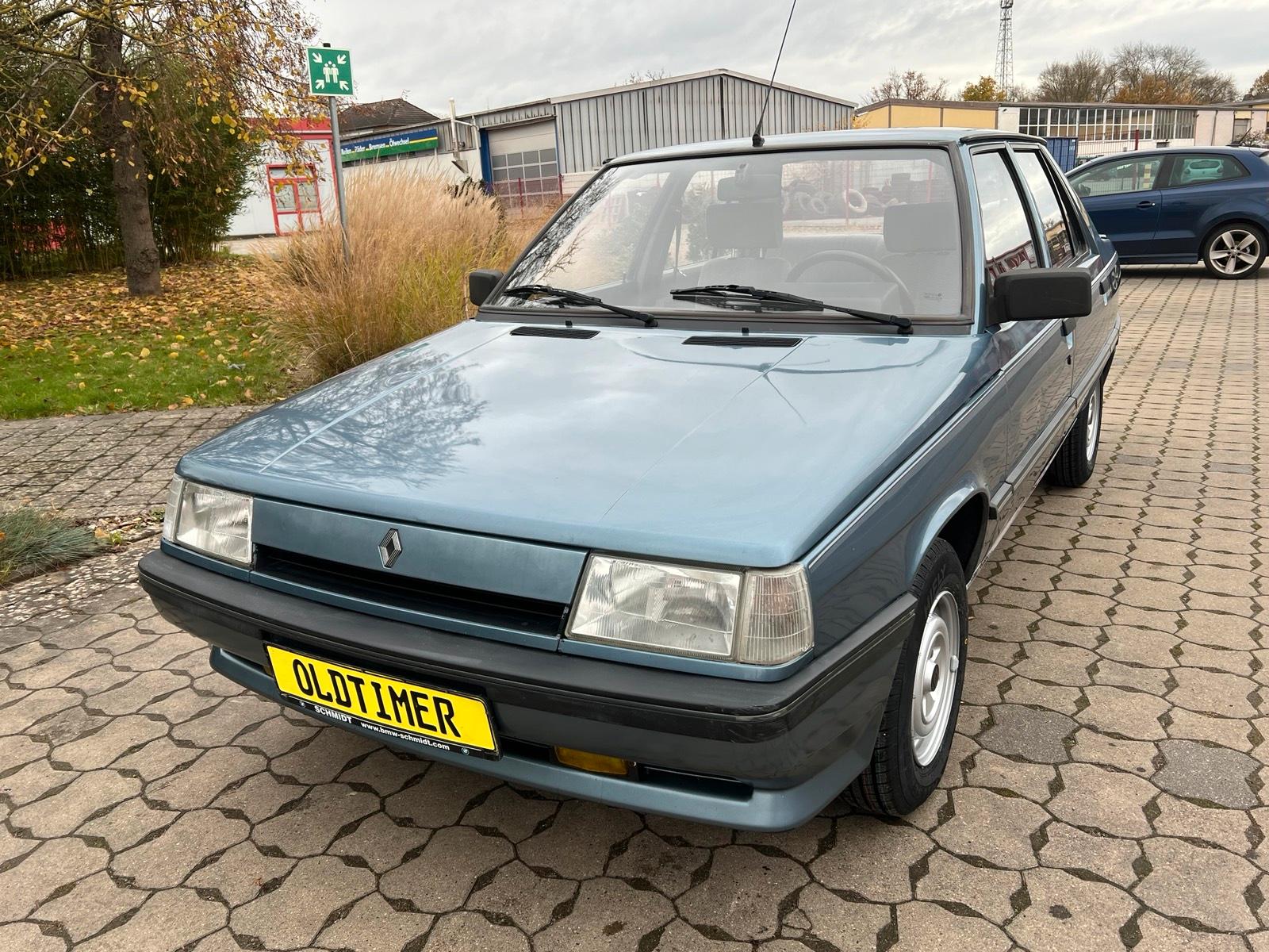 Abbildung des Autos Renault R9 Cheverny TX n…