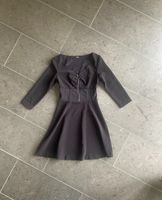 schlichtes schwarzes Kleid von Guess XS, in Taille  transparent Nordrhein-Westfalen - Anröchte Vorschau