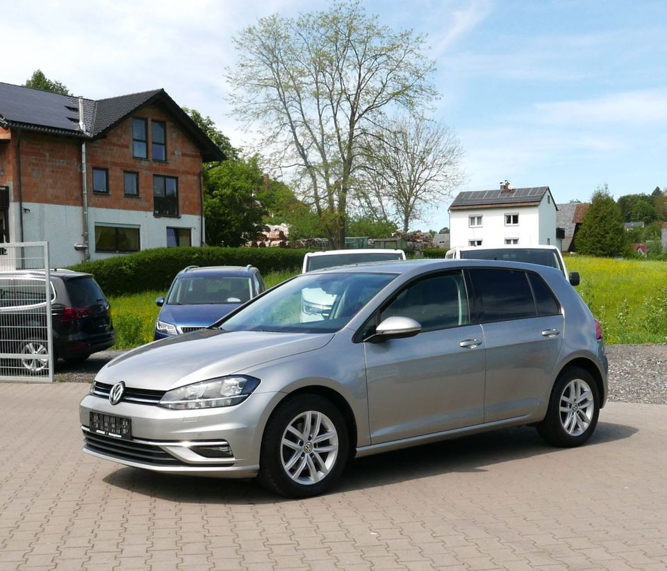 Volkswagen Golf VII Lim.Comfortline BMT ACC Sitzhz Frontass in Sonnefeld