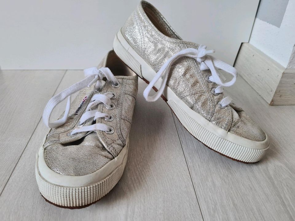 Superga Sneaker Silber in Wiesbaden