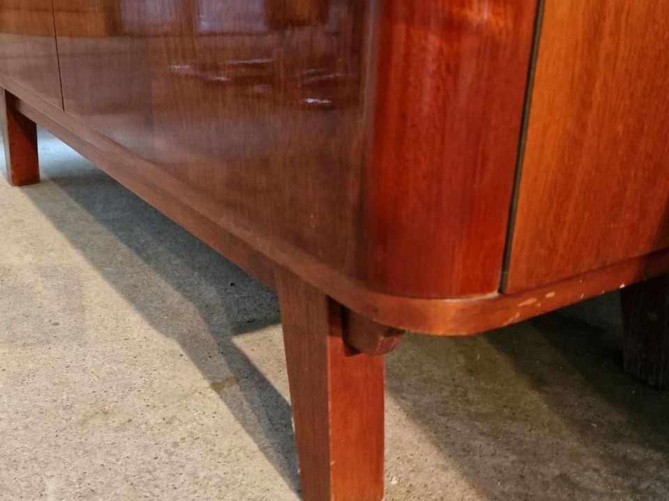 DDR Kommode Schrank echt Holz Furnier Fehrnsehschrank in Leipzig