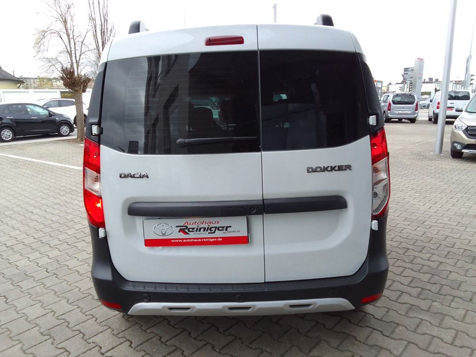 Dacia Dokker Stepway  TCe115  Turbo *PDC h., Navi, SHZ in Königsbrunn