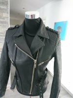 Damen Motorrad Jacke Lederjacke Gr. 38/40 schwarz Hessen - Rödermark Vorschau