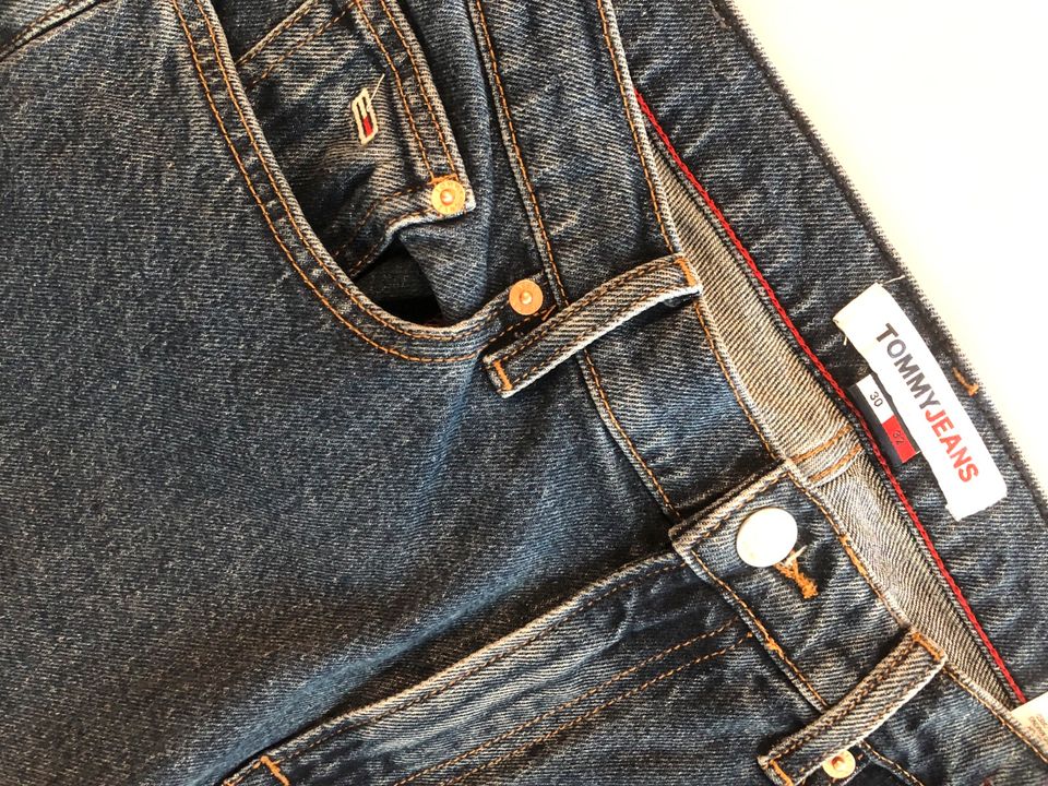 Tommy Jeans Gr. 30 L 32 DW0DW163201A5 Blau Hilfiger in Künzelsau