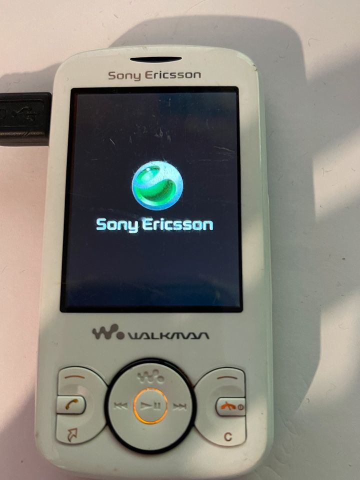 Handy Sony Ericsson w100 Slider Walkman Weiß in Ratingen