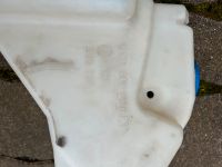 Waschwasserbehälter Mercedes Sprinter OEM 9018690120 Niedersachsen - Bad Gandersheim Vorschau