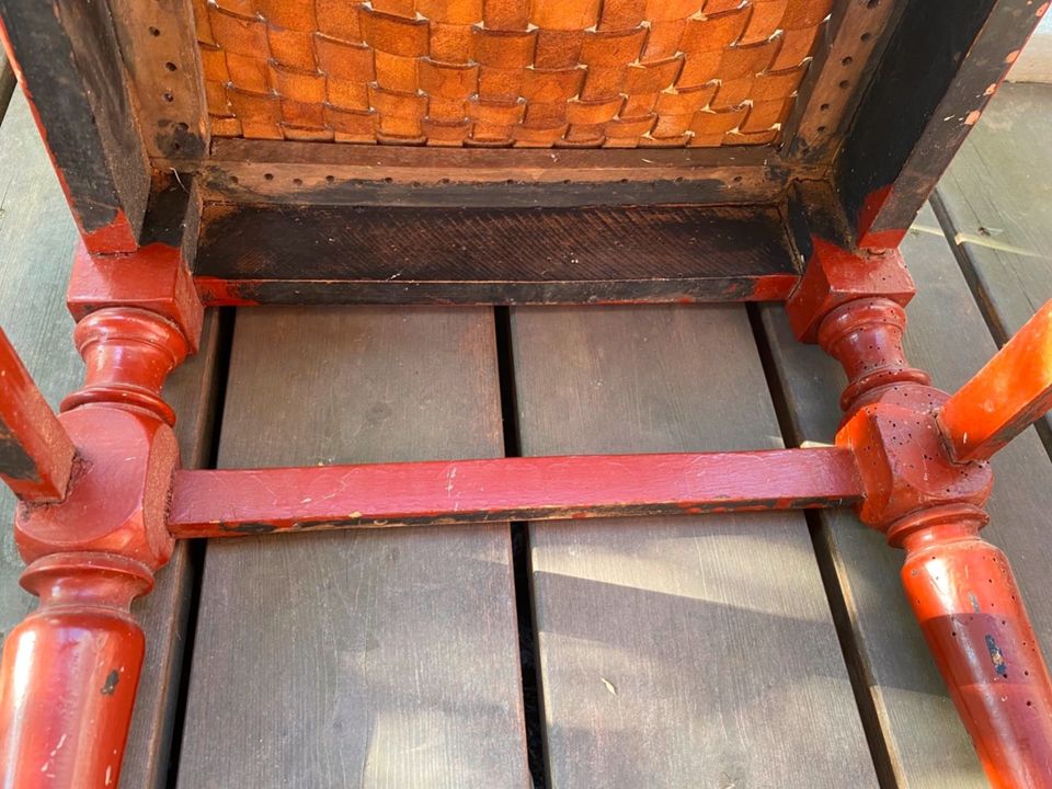 Hocker Stuhl Leder mit Nieten Holz Antik braun in Niederau