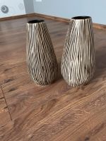 Zwei Vasen zu verkaufen Niedersachsen - Weener Vorschau