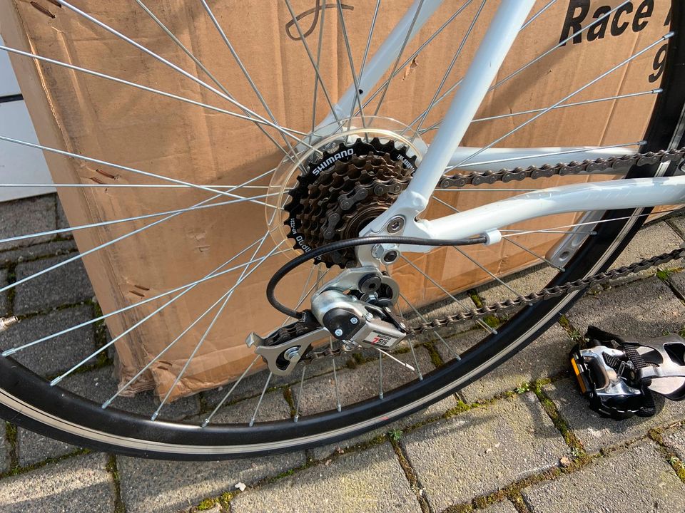 Rennrad 26" mit 54er Rahmen 21 Gänge Neu in Soest