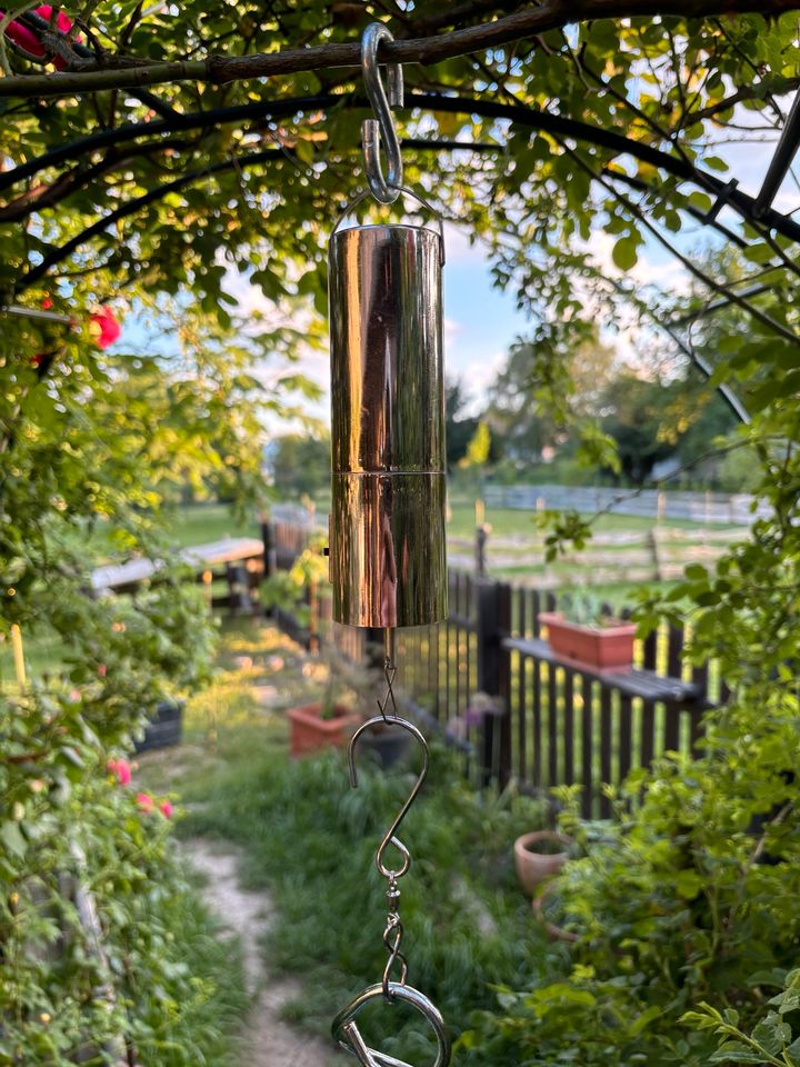 Hängender Batterie Windspiel Drehmotor Deko Garten in Erwitte