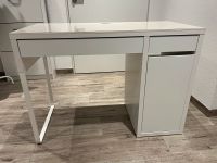 Schreibtisch von Ikea in einem sehr guten Zustand Hessen - Friedberg (Hessen) Vorschau