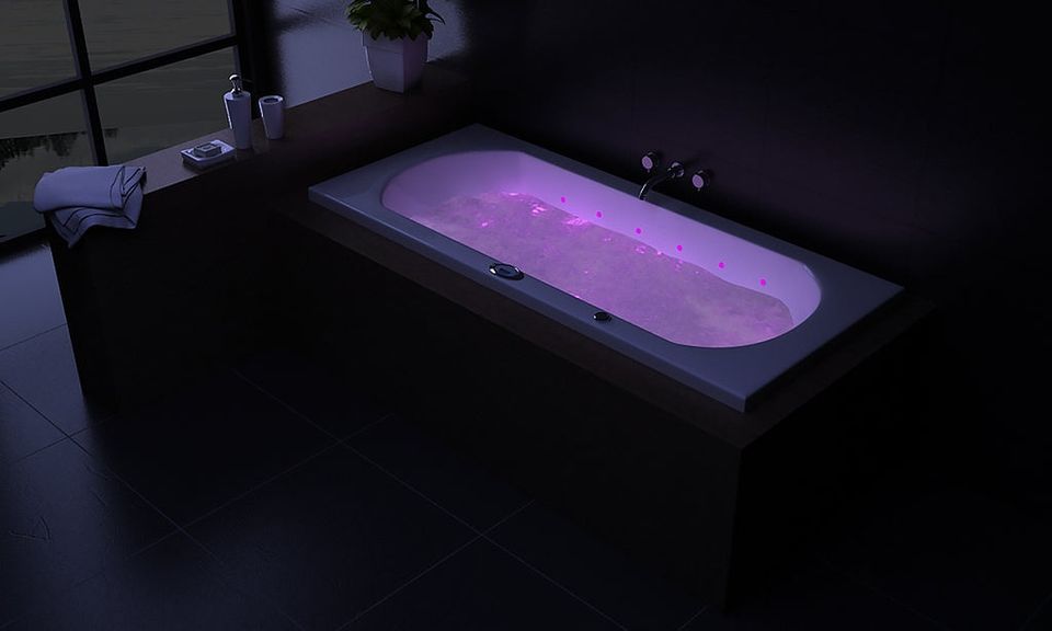 Premium LED Whirlpool Badewanne 180x80 cm Ozon + Heizung +Radio in Hofkirchen