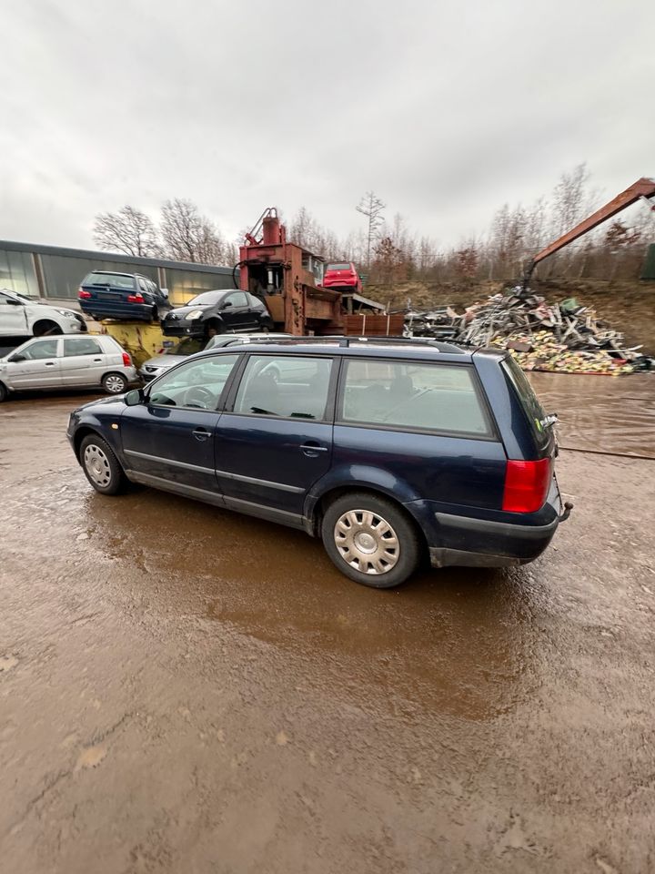 VW Passat 3B 1.8L 92 KW Autoteile Ersatzteile Schlachtfest in Waldbröl