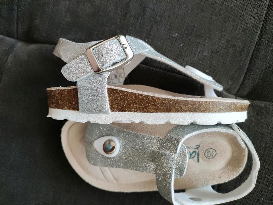 Lamino Sandalen NEU Gr. 25 in Bremen