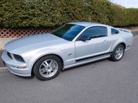 Ford Mustang GT V8 Schalter gepflegt, Leder,  Saison, silber Bayern - Marktheidenfeld Vorschau