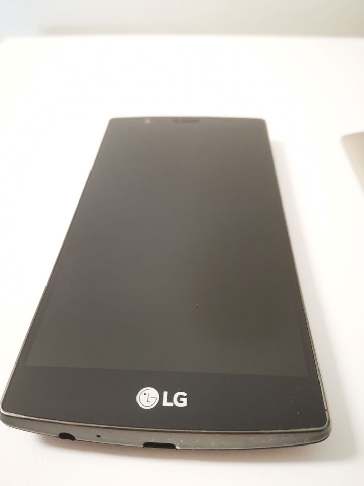 Smartphone LG G4 - top Zustand, Hülle, Ladekabel, Box in Gersthofen