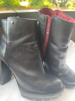 **** Buffalo Boots in schwarz *** Tip Top Stiefelette 38 Frankfurt am Main - Bockenheim Vorschau