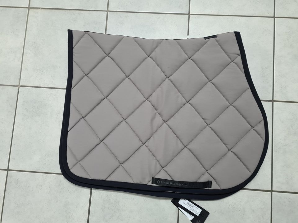 Schabracke Cavalleria Toscana Diamond Quilted J. beige VS WB -NEU in Frankfurt am Main