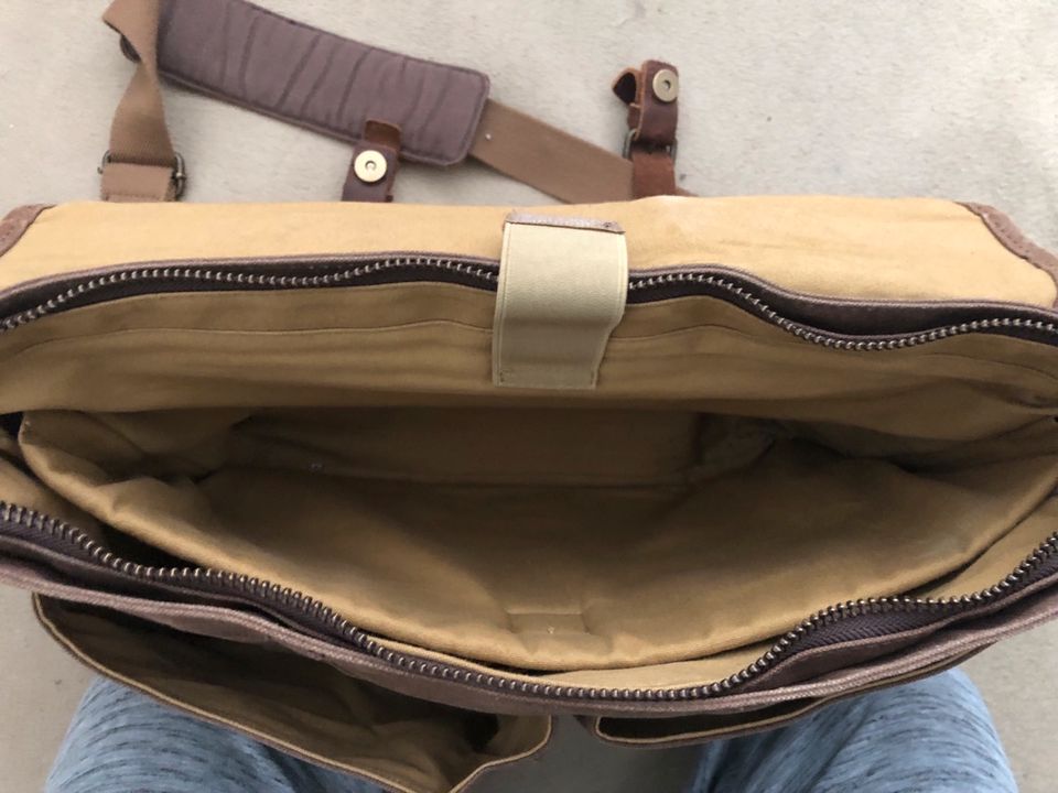 Newhey Herren Umhängetasche / Aktentasche / Laptoptasche. in Dortmund