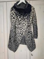 Strickjacke mit Druckkopf S Hessen - Hünfeld Vorschau