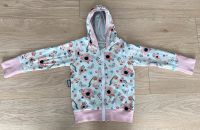 Peppilotta Sweatjacke 86/92 Rotkehlchen Blumen Jacke handmade Brandenburg - Oranienburg Vorschau