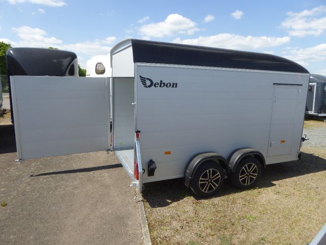 Debon C 500 ALU-Kofferanhänger | Cheval Liberte/Debon | C500 2,6 t | ALU RAMPE/TÜRE+SEITENTÜR+100km/h 2,6 t VORRAT in Wittlich