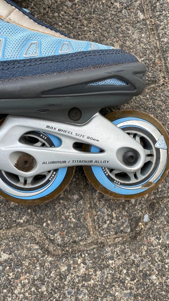 K2 Inliner Gr. 39,5 blau neuwertig Inline Skates in Oerlinghausen