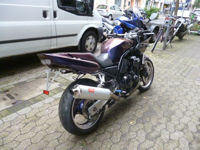 FZS 600 Fazer in Düsseldorf