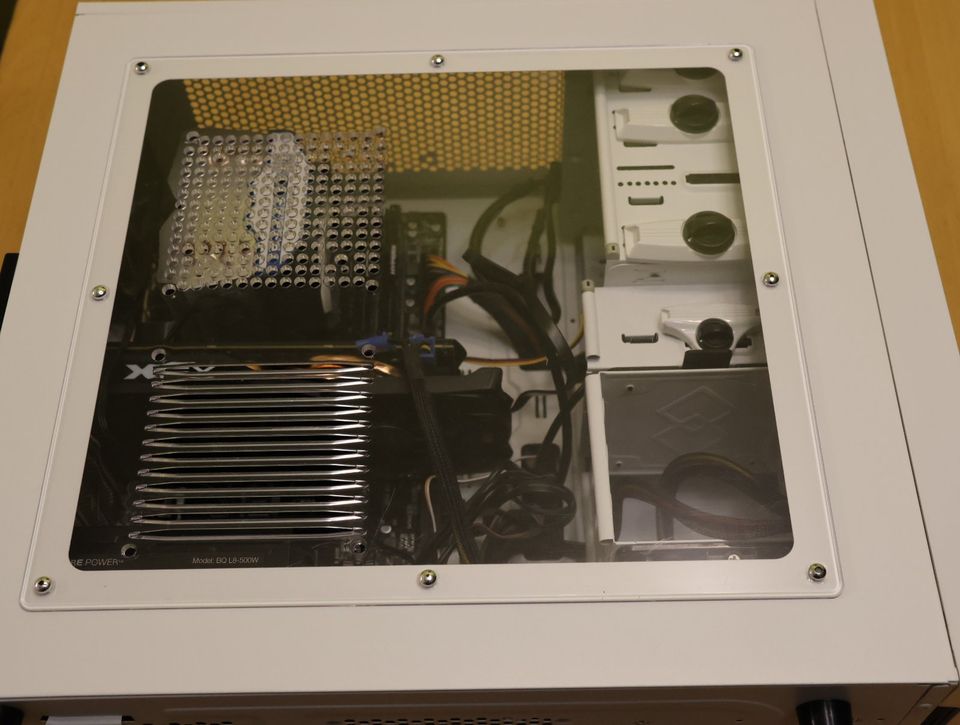 Designer PC Intel i7, 500GB SSD+1,5 TB HDD, Radeon 4G, 16 GB RAM in Frankfurt am Main