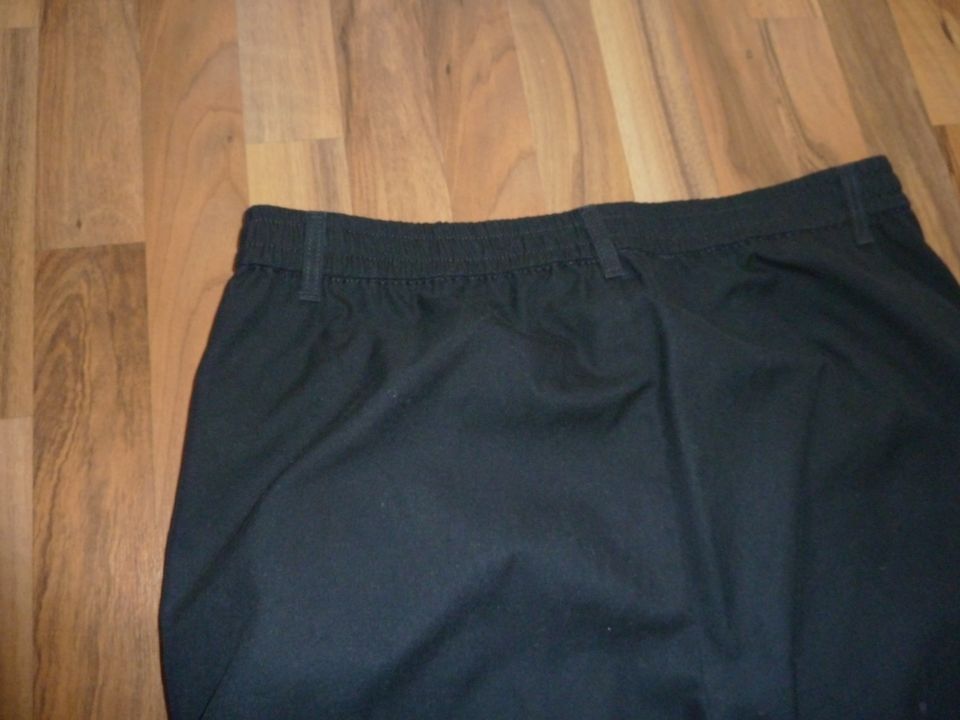 Levis Gr. XL 7/8 tel schwarze Damenhose Schlupfhose in Augsburg