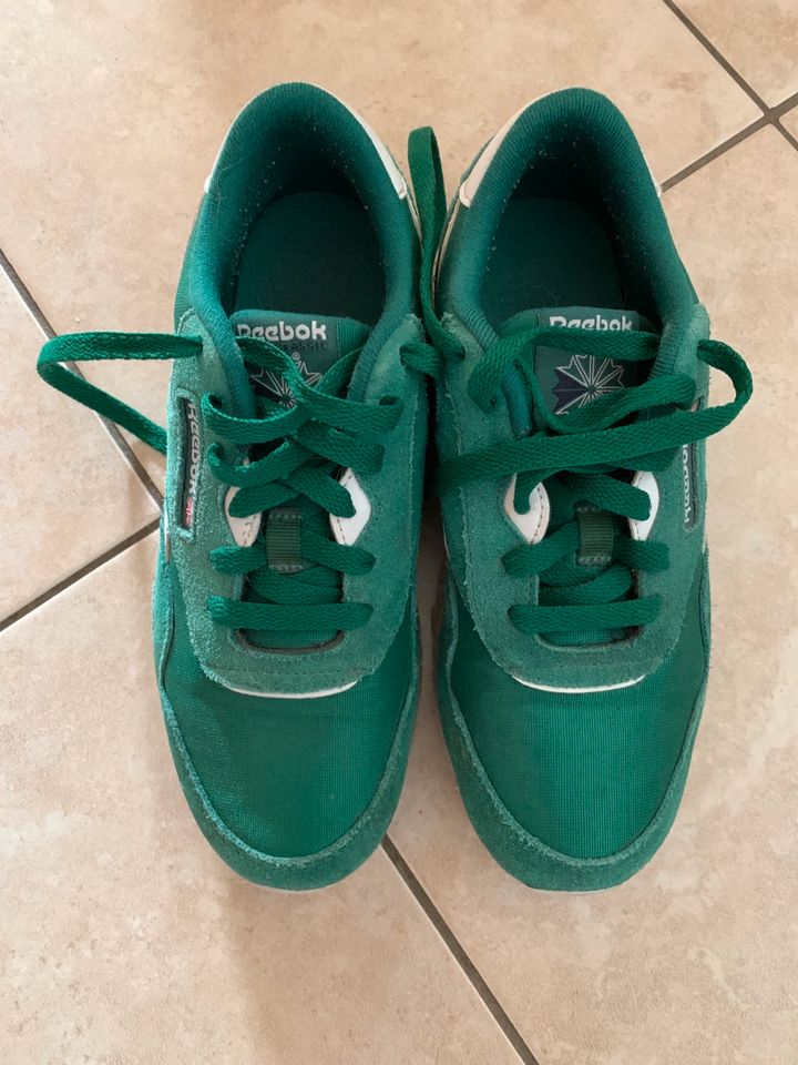 Reebok Schuhe, Größe 36, grün in Zorneding