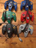 Nintendo 64 N64 Original Controller grau blau Pokémon Stick gut Nordrhein-Westfalen - Bedburg Vorschau