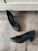 Pumps Absatz 5th Avenue schwarz Gr. 39 Leder Damen Nordrhein-Westfalen - Oberhausen Vorschau