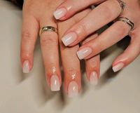 Nagelstudio NiceNailsbyEsti  Gelmodellage Niedersachsen - Lehre Vorschau