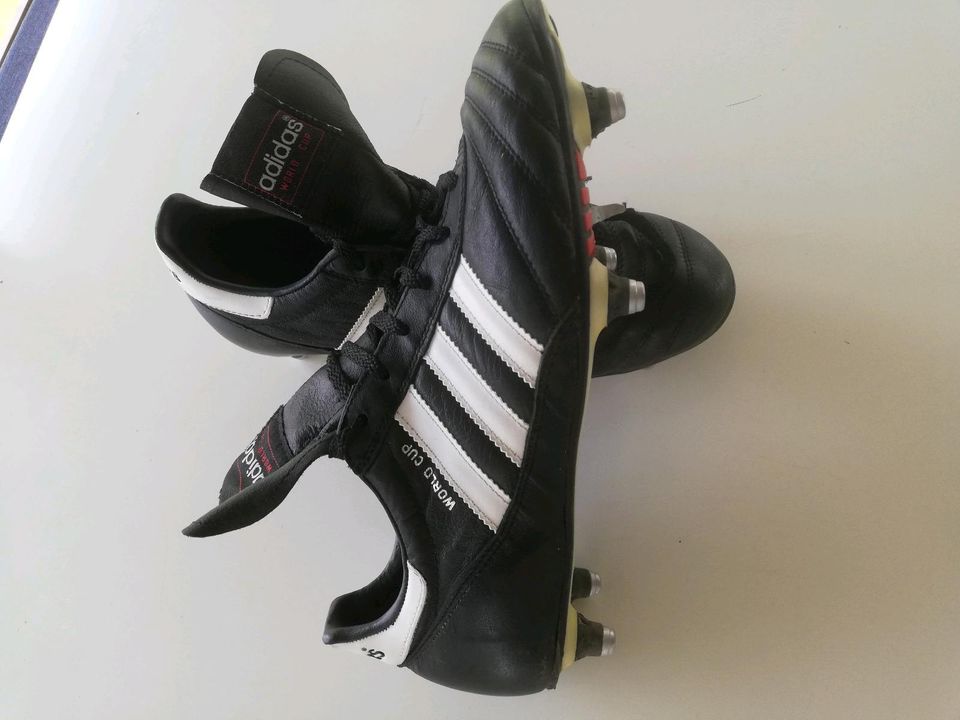 Adidas Fußballschuhe echt Leder 40,2/3 in Klettgau