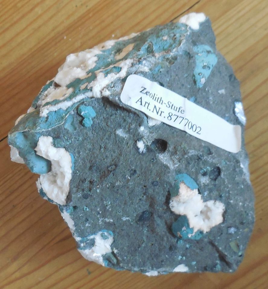 Zeolith - Stufe Mineralstein aus Sammlung in Weil am Rhein