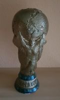 Fifa WM Pokal Trophäe aus Kunstharz 4kg schwer, 38cm hoch Niedersachsen - Esens Vorschau