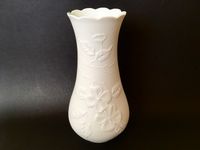 Weiße (matt) Vase --  NEU  -- Kaiser Biskuitporzellan Niedersachsen - Oldenburg Vorschau