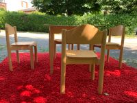 Kindersitzgruppe 2 Stühle (sehr hochwertig, Firma Hiller), Tisch Bayern - Stephanskirchen Vorschau