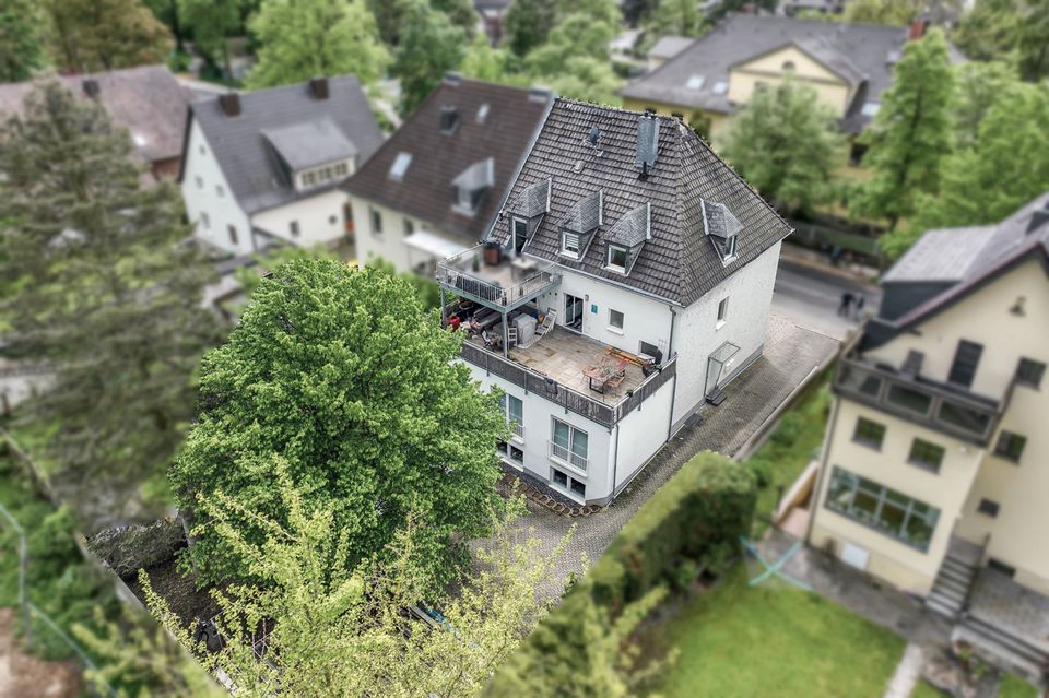 Wohnen und Arbeiten am Stadtpark! Investmentpaket aus vermieteter Praxis + Wohnung mit Dachterrasse in Rheinbach