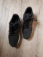 Sneaker Sportschuhe Halbschuhe Adidas gr 40 schwarz cloadfoam Nordrhein-Westfalen - Gelsenkirchen Vorschau