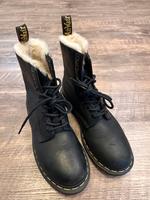 Dr. Martens gefüttert Gr. 39 kaum getragen Niedersachsen - Schortens Vorschau