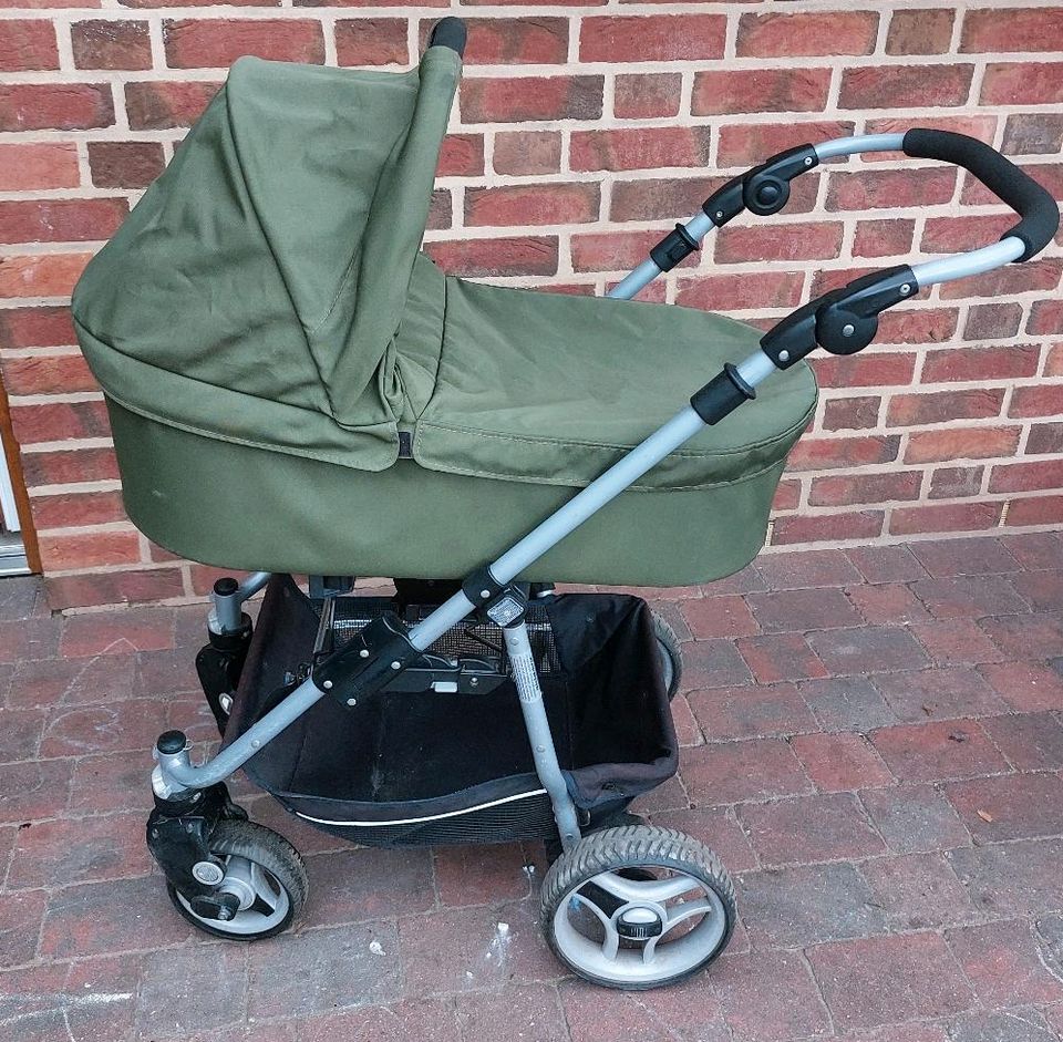 Kinderwagen "Teutonia" + sämtliches Zubehör in Haselünne