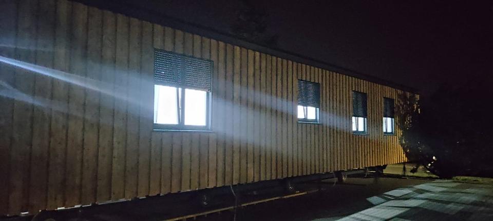 MOBILHEIM, WINTERFEST, 3 MONATE BAUZEIT .GEG Hersteller 18m x 4,8 in Paderborn