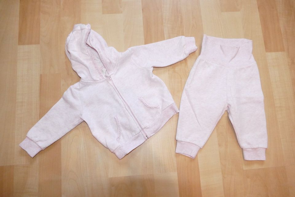 Baby Jogginganzug Mädchen H&M: Set mit Hose und Jäckchen Gr.62 in Wiggensbach