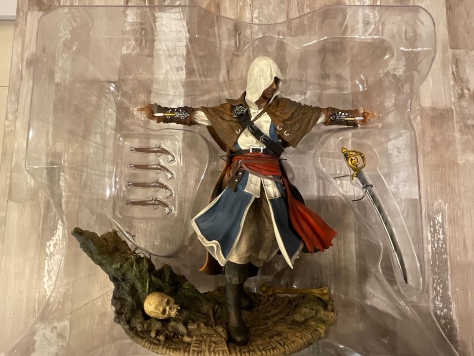 Asssassin IV Black Flag Figur Edward Kenway Pirate *OVP* in Gladbeck