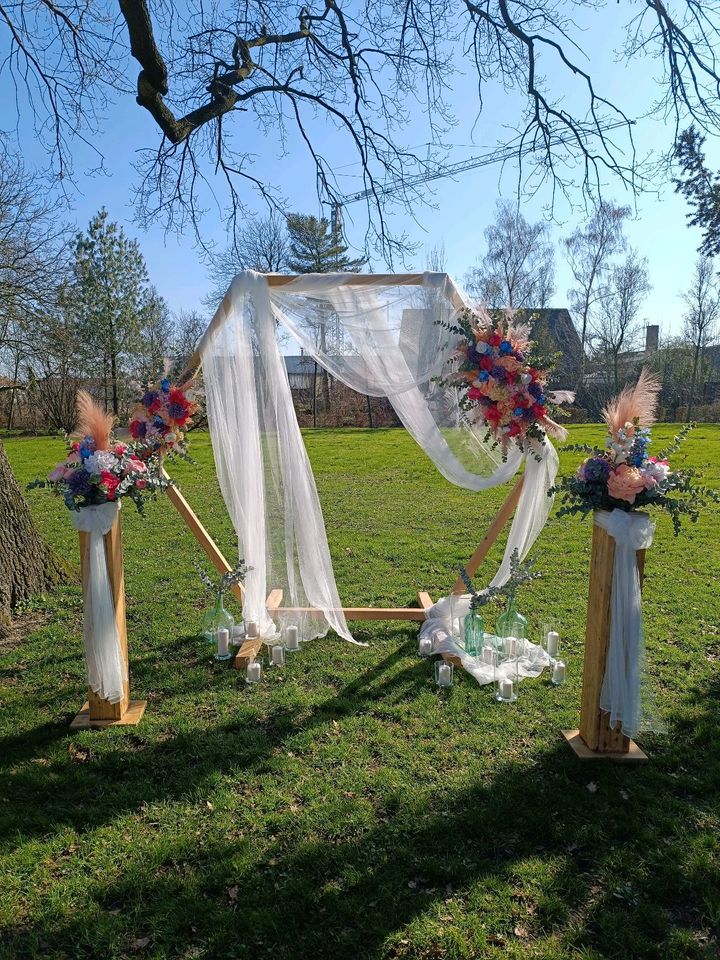 Hochzeitsdeko Tischdeko Hochzeit LOVE Traubogen Candybar Sitzplan in Oelde