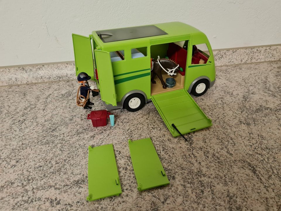 Playmobil 6928 Pferdetransporter + 2 Pferdeboxen + 6933 Voltigier in Ehrenfriedersdorf