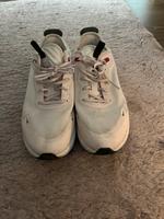 Rosa Nike Schuhe Stuttgart - Zuffenhausen Vorschau